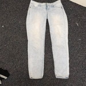 Wanna beta butt jeans